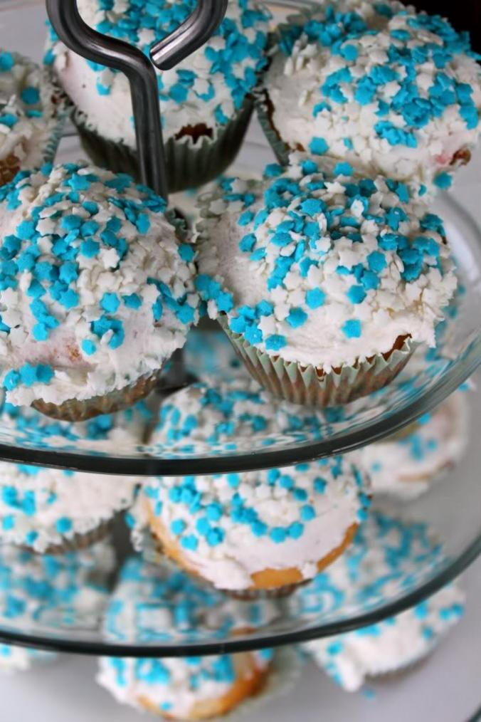 Your kids will love helping you make these cupcakes. Then, let them decorate them with frosting and sprinkles for a yummy Hanukkah treat. 