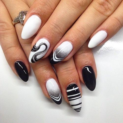 black and  white nail
