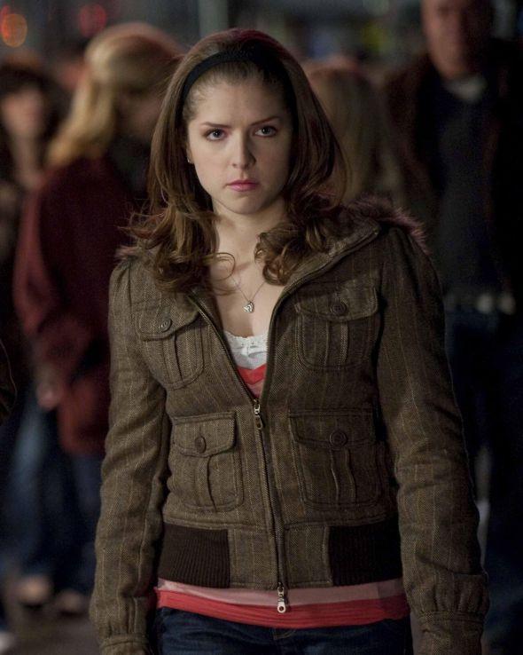 Jessica Stanley. In the movie adaption of Twilight, Jessica was portrayed by Anna Kendrick. 