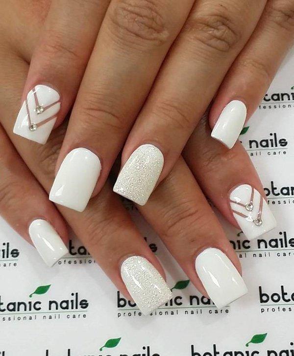 white nail art-3