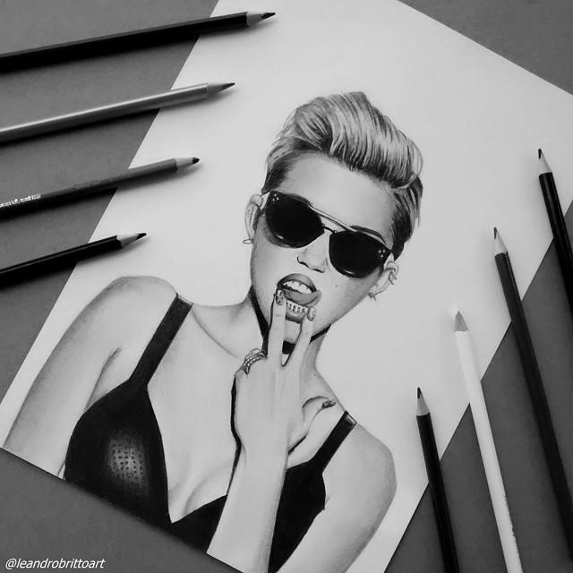 Miley Cyrus by Leandro Britto-Instagram
