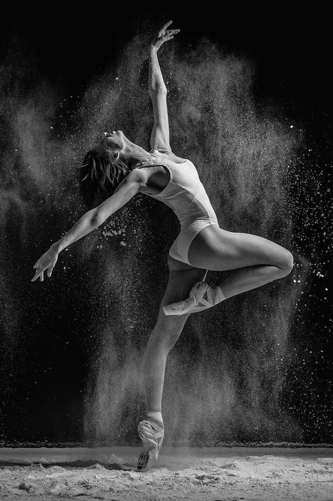 Powerful Dance Portraits Capture the Elegance and Intensity of the Human Body in Motion - My Modern Met