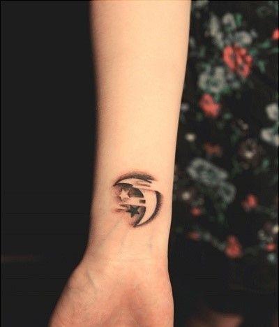 Small Moon Tattoos Designs