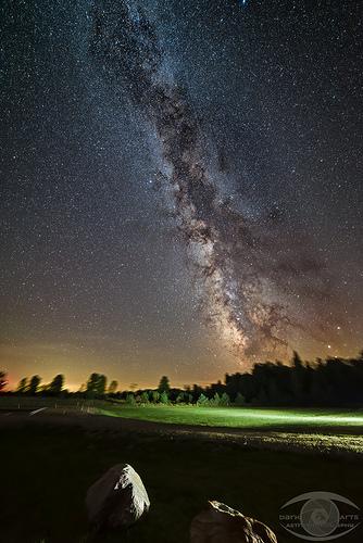 Milky Way |This is a rather interesting exposure from the point of view of how it was taken. It's a 4 minute tracked exposure of the Milky Way, and at first glance, it would appear to be a composite because tracking over this length of time will blur any foreground. However, this is a single exposure.