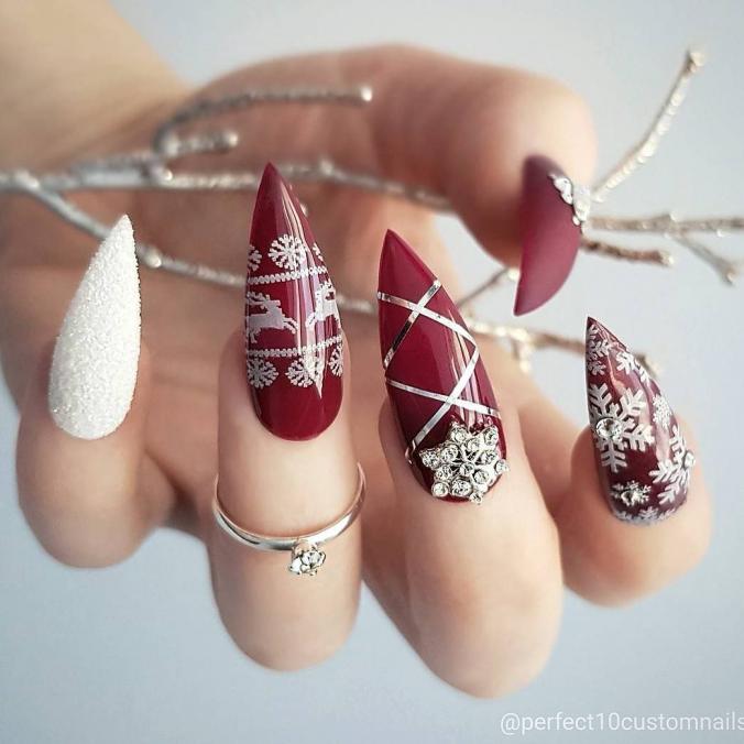 Christmas-y nails