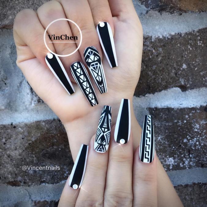 Black & White nail art