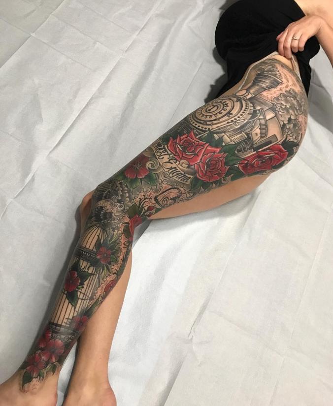 Amazing full leg tattoo