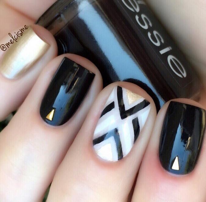 Black and white nail 