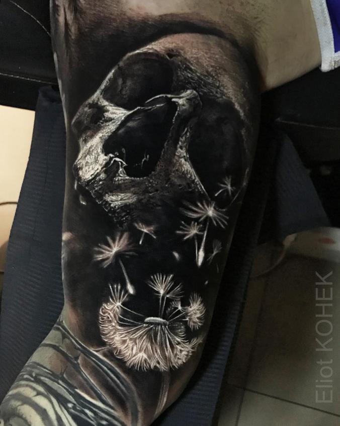 Realistic  skull tattoo 