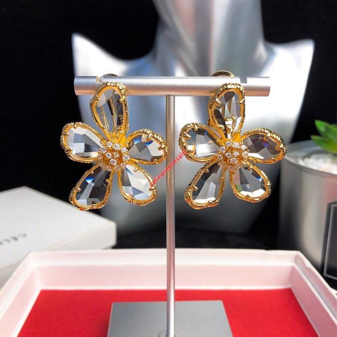 Celien Flower Earrings In Brass With Gold Finish And Crystals Gold