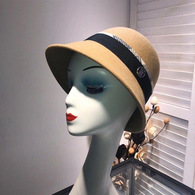 Burberry Wool Hat In Camel