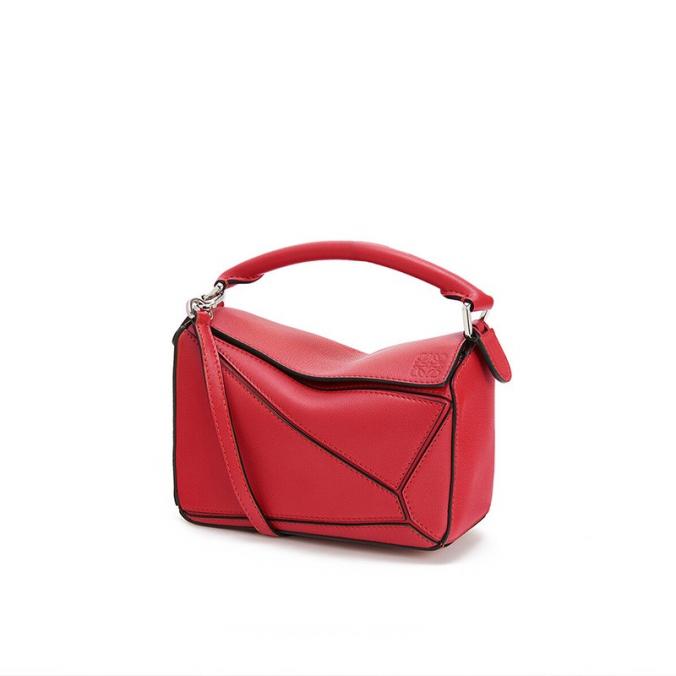 Loewe Puzzle Mini Bag Classic Calf In Red