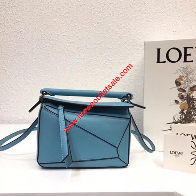 Loewe Puzzle Mini Bag Classic Calf In Light Blue