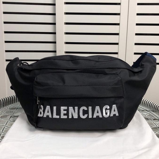 Balenciaga Wheel Beltpack In Black