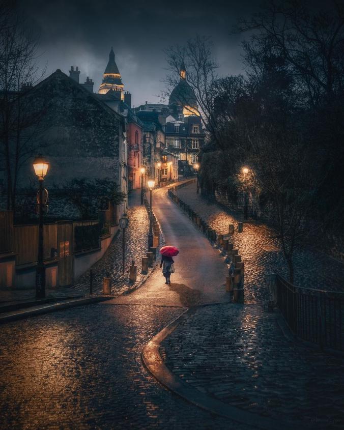 Michael Sidofsky on Instagram ：“A rainy evening in the streets of Paris..Follow along for more of my photography from around the the world!”