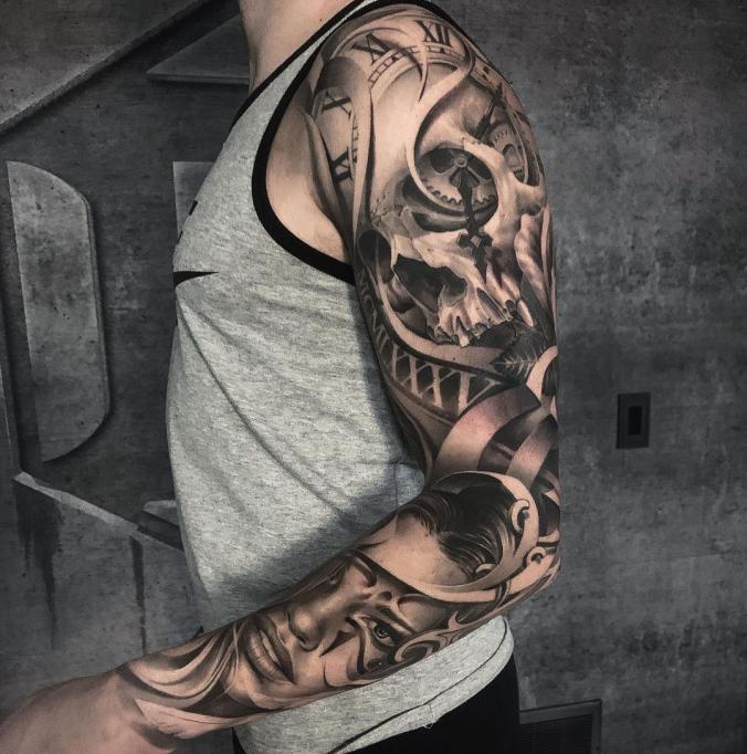 Greg Nicholson on Instagram ：“Passed over this arm to sharpen it up , done a few years back . Inside piece is fresh , two weeks healed . Tattooed with 