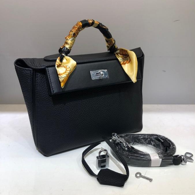 Hermes Taurillon Maurice Bag Calfskin Palladium Hardware In Black