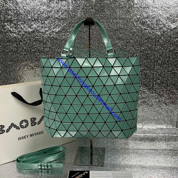 Issey Miyake Solid Crystal Shoulder Bag Green
