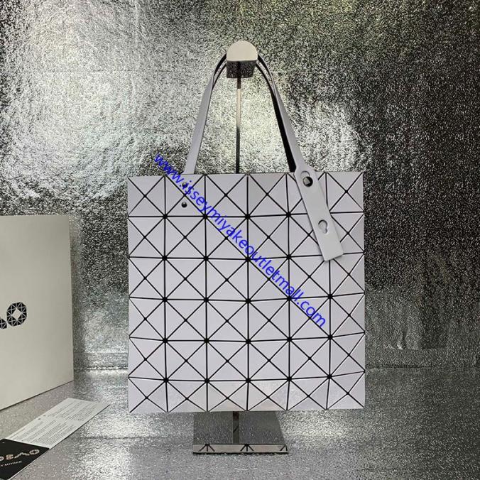 Buy Discounted Issey Miyake Lucent Basic Tote White from www.isseymiyakeoutlets.com Cheap Issey Miyake Bags Online Store with Fast Delive...