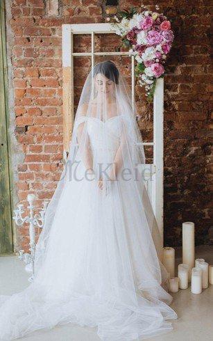 Herz Ausschnitt Ärmellos Romantisches Brautkleid aus Tüll mit Gericht Schleppe
