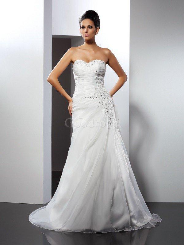 Robe de mariée longue col en forme de cœur en organza a-ligne manche nulle