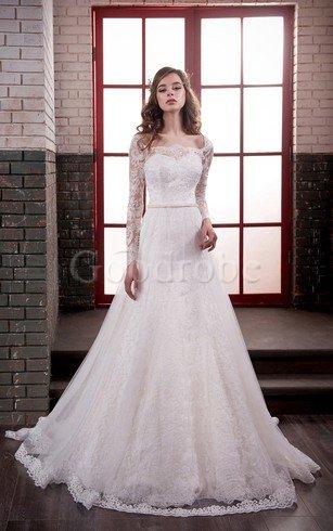 Robe de mariée longue col en bateau textile en tulle ceinture en étoffe avec ruban