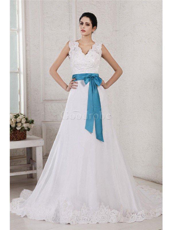 Robe de mariée longue en satin manche nulle ceinture en étoffe a ligne