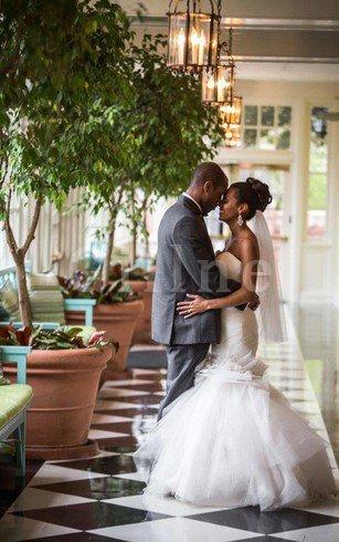 Abito da Sposa in Tulle A Terra con Increspature in Organza Schiena Nuda